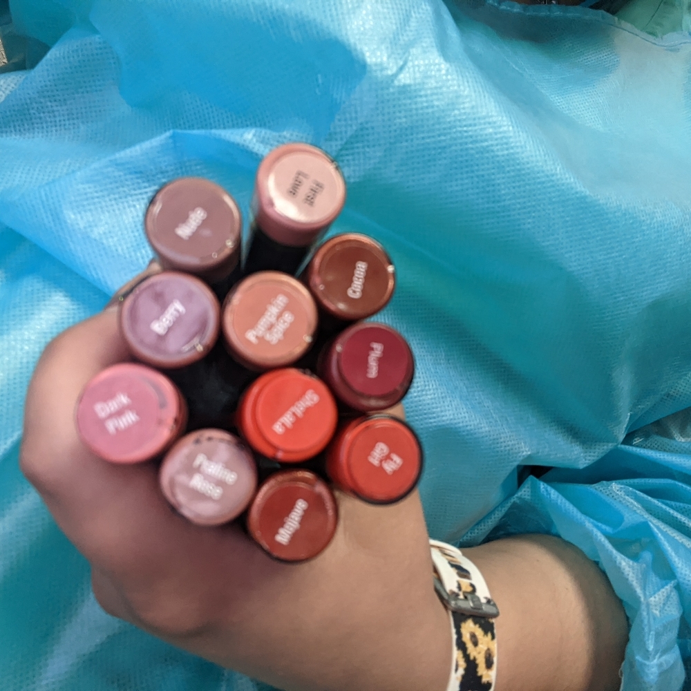 Lipsense! - Picture 2 of 2